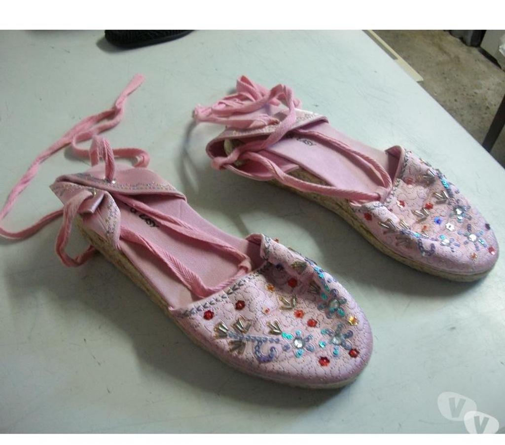 Chaussures Bas-Rhin Bouxwiller - 67330 - Photos Vivastreet Espadrilles Rose Perlées à lacets pt 38 -neuves