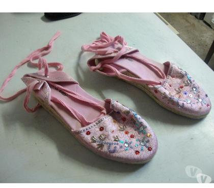 Chaussures et bottes occasion Bouxwiller Bas-Rhin - Photos Vivastreet Espadrilles Rose Perlées à lacets pt 38 -neuves
