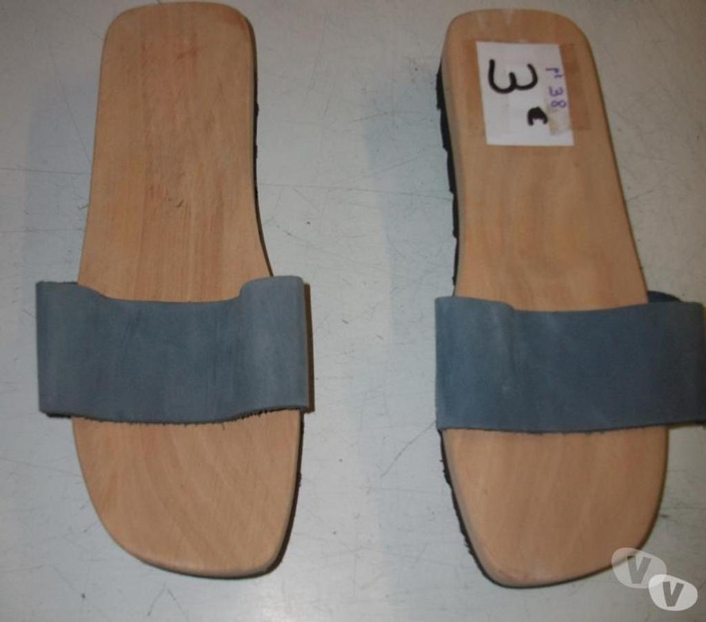 Chaussures Bas-Rhin Bouxwiller - 67330 - Photos Vivastreet Paires de MulesSabots Rose et Bleu pt 38 -neuves- à 3 €