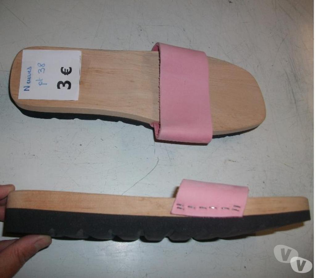 Chaussures Bas-Rhin Bouxwiller - 67330 - Photos Vivastreet Paires de MulesSabots Rose et Bleu pt 38 -neuves- à 3 €