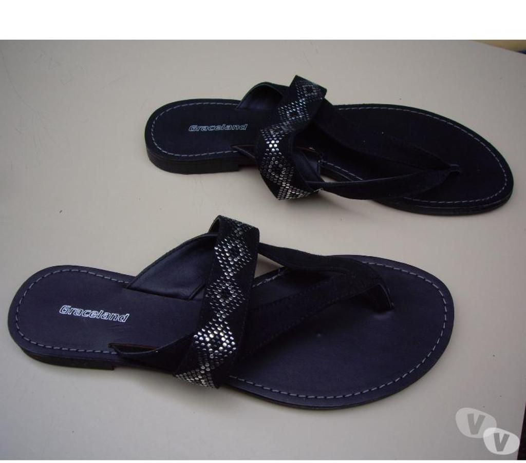 Chaussures Bas-Rhin Bouxwiller - 67330 - Photos Vivastreet Paires d'Entredoigts Brun et Noir Imprimés pt 39-neufs-6 €