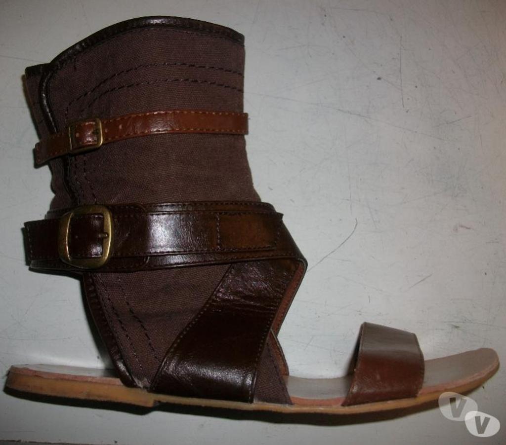 Chaussures Bas-Rhin Bouxwiller - 67330 - Photos Vivastreet Sandales hautes Marron à tirette pt 39 à 5 €