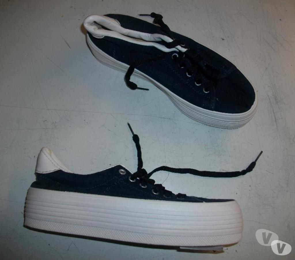 Chaussures Bas-Rhin Bouxwiller - 67330 - Photos Vivastreet Basket en toile Marine pointure 38 à 3 €