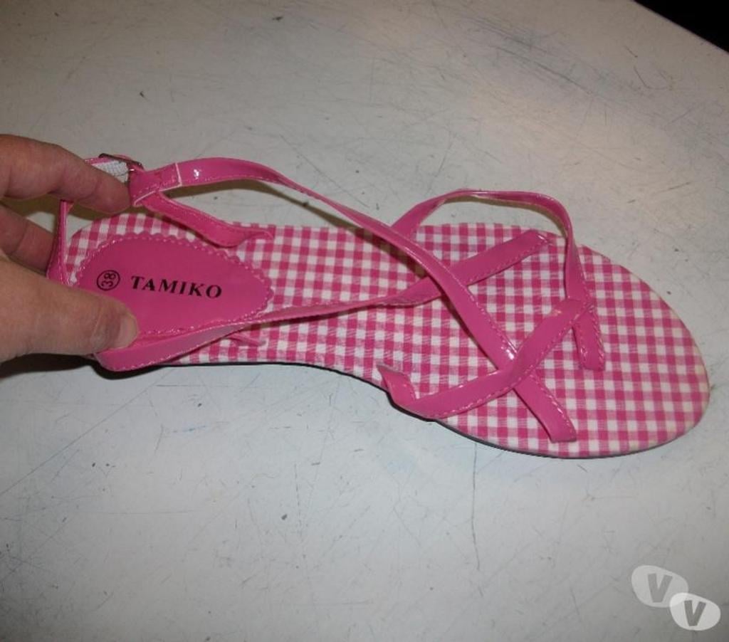 Chaussures Bas-Rhin Bouxwiller - 67330 - Photos Vivastreet Entredoigts Rose Vichy pt 38 -neufs- à 5 €
