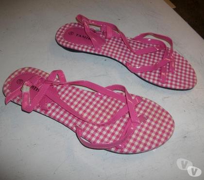 Chaussures occasion Bouxwiller Bas-Rhin - Photos Vivastreet Entredoigts Rose Vichy pt 38 -neufs- à 5 €