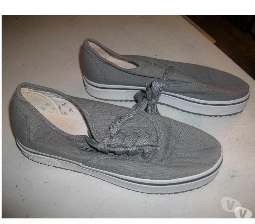 Chaussures Bas-Rhin Bouxwiller - 67330 - Photos Vivastreet Basket Gris Club Med pointure 38-neuves- à 5 €