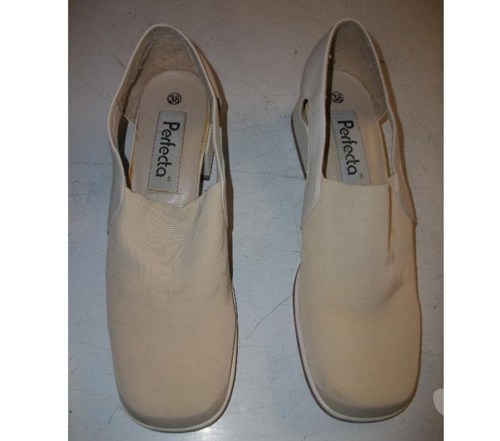 Chaussures Bas-Rhin Bouxwiller - 67330 - Photos Vivastreet Mocassins Beige pointure 38 à 3 €