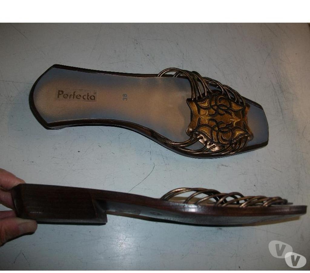 Chaussures Bas-Rhin Bouxwiller - 67330 - Photos Vivastreet Paires de Mules Brun Imprimés pt 38 à 4 € + 5 €