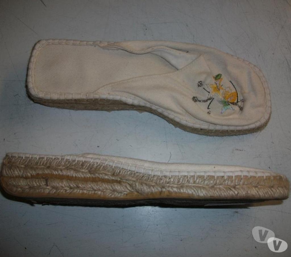 Chaussures Bas-Rhin Bouxwiller - 67330 - Photos Vivastreet Paires de Mules sabots en espadrilles pt 38 à 3,50 €