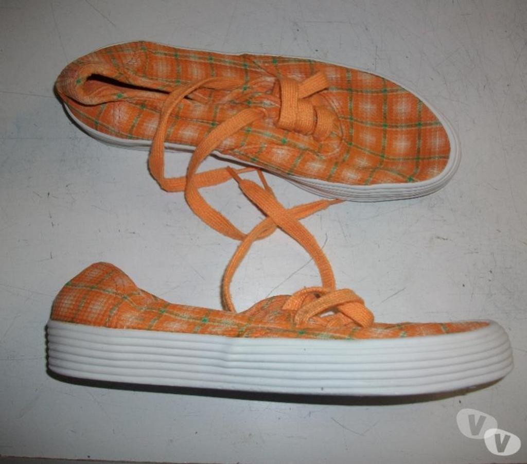 Chaussures Bas-Rhin Bouxwiller - 67330 - Photos Vivastreet Basket toile Orange à carreaux pt 38 à 2,50 €