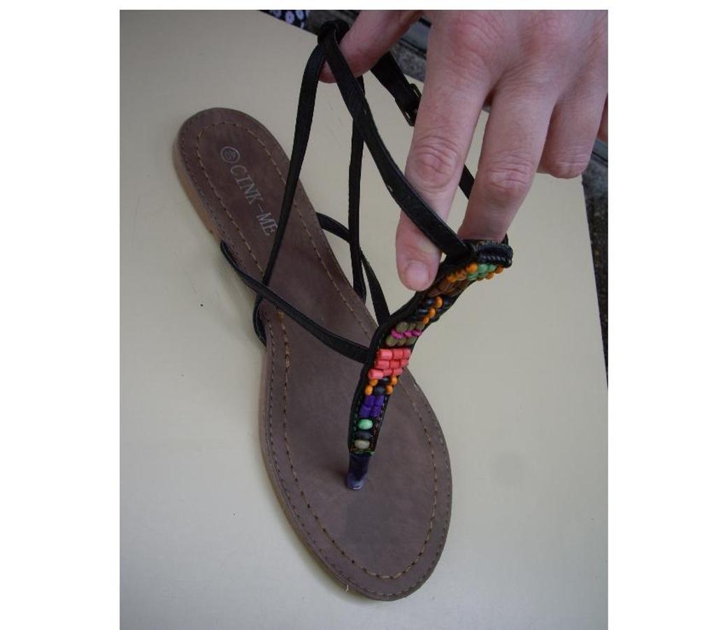 Chaussures Bas-Rhin Bouxwiller - 67330 - Photos Vivastreet Entredoigts Noir Perlés pt 40 -neufs- à 6 €