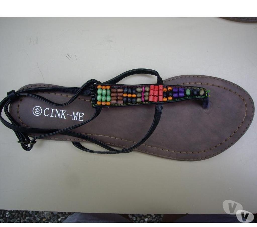 Chaussures Bas-Rhin Bouxwiller - 67330 - Photos Vivastreet Entredoigts Noir Perlés pt 40 -neufs- à 6 €