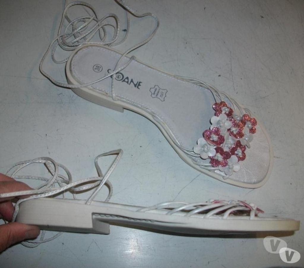 Chaussures Bas-Rhin Bouxwiller - 67330 - Photos Vivastreet Sandales spartiates Blanc Fleuri Rose pt 38-neuves-
