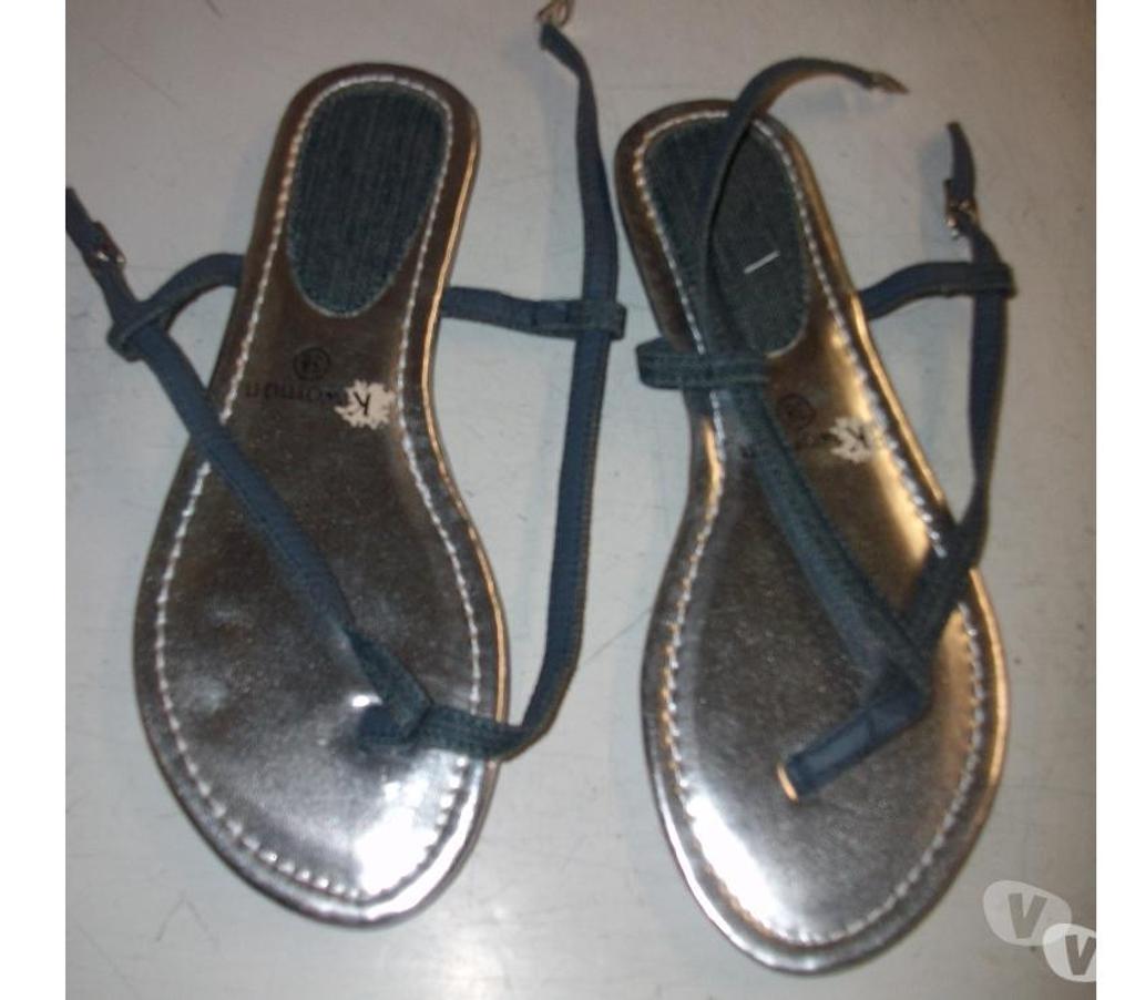 Chaussures Bas-Rhin Bouxwiller - 67330 - Photos Vivastreet Sandales entredoigts Bleu Jean pt 38 -neuves