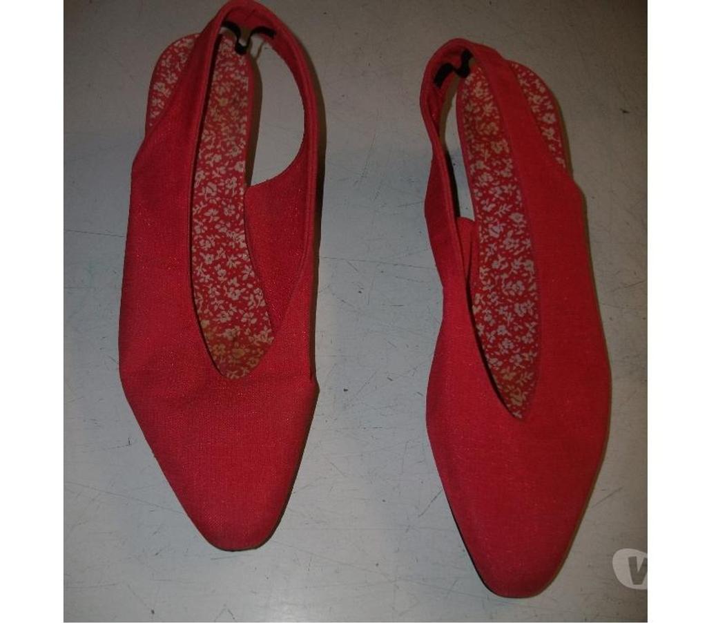Chaussures Bas-Rhin Bouxwiller - 67330 - Photos Vivastreet Escarpins Rouge ouverts pt 39 