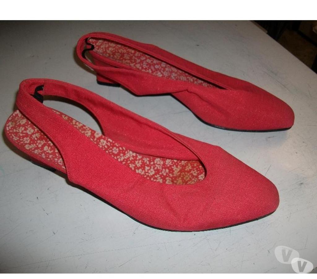 Chaussures Bas-Rhin Bouxwiller - 67330 - Photos Vivastreet Escarpins Rouge ouverts pt 39 