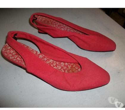 Chaussures et bottes occasion Bouxwiller Bas-Rhin - Photos Vivastreet Escarpins Rouge ouverts pt 39
