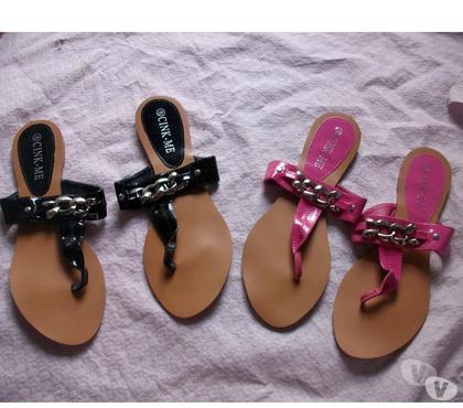 Chaussures et bottes occasion Bouxwiller Bas-Rhin - Photos Vivastreet Paires de Nu-pieds entredoigts Noir et Fuchsia pt 40