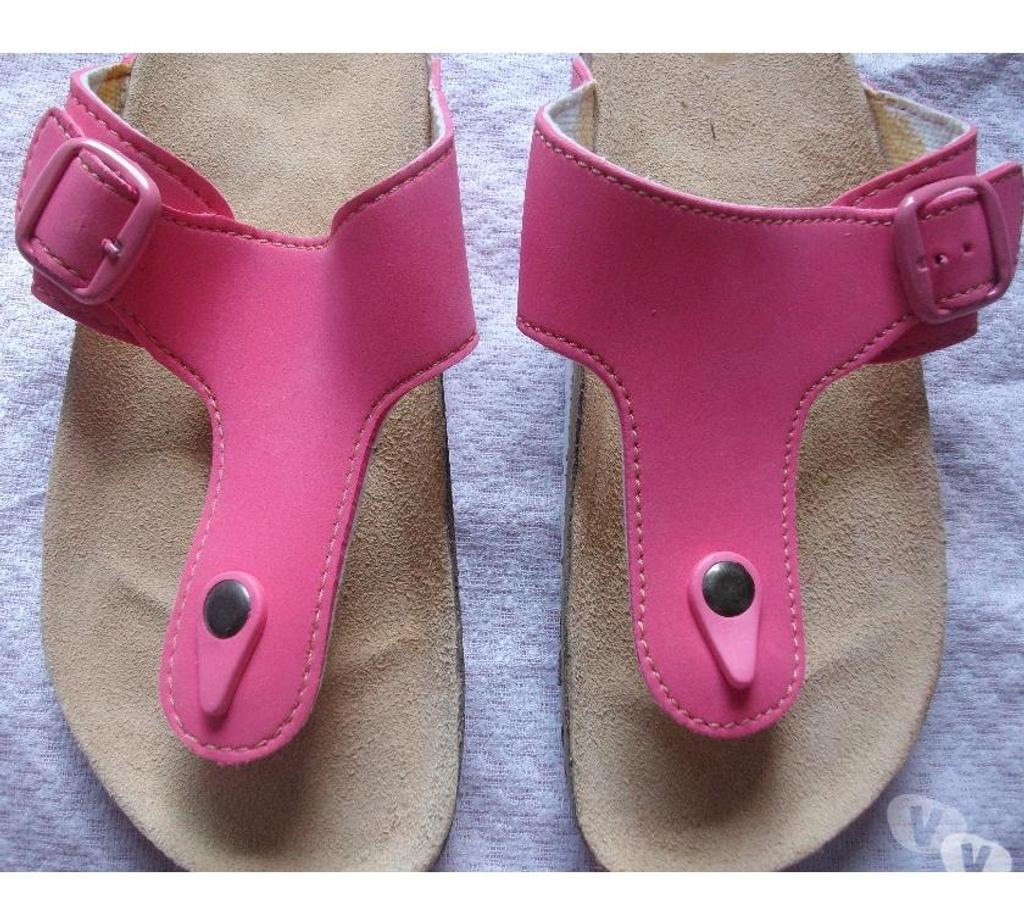 Chaussures Bas-Rhin Bouxwiller - 67330 - Photos Vivastreet Sandales à entredoigts Fuchsia pt 40 -neuves- à 6 €