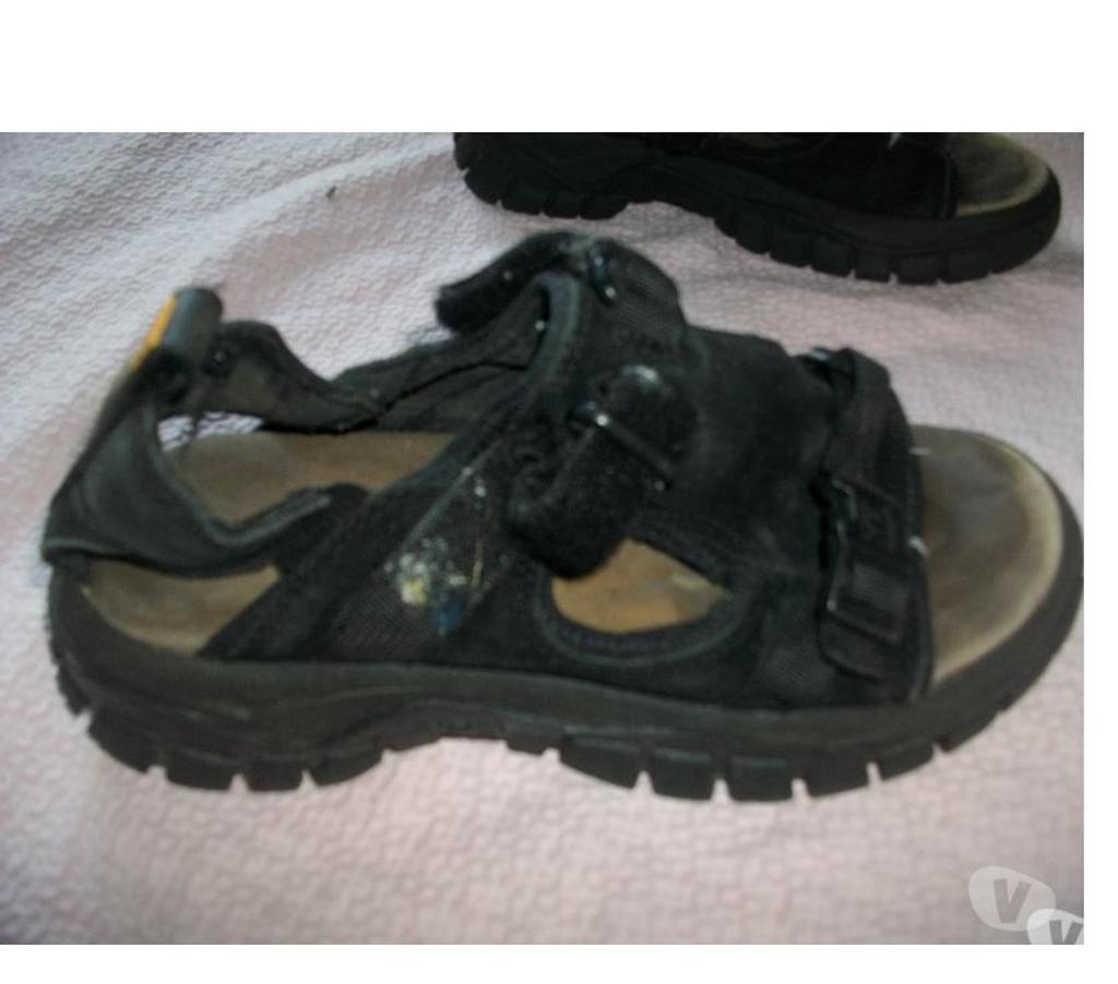 Chaussures Bas-Rhin Bouxwiller - 67330 - Photos Vivastreet Sandales Noir à scratch marque Vagabond pt 40 à 1 €