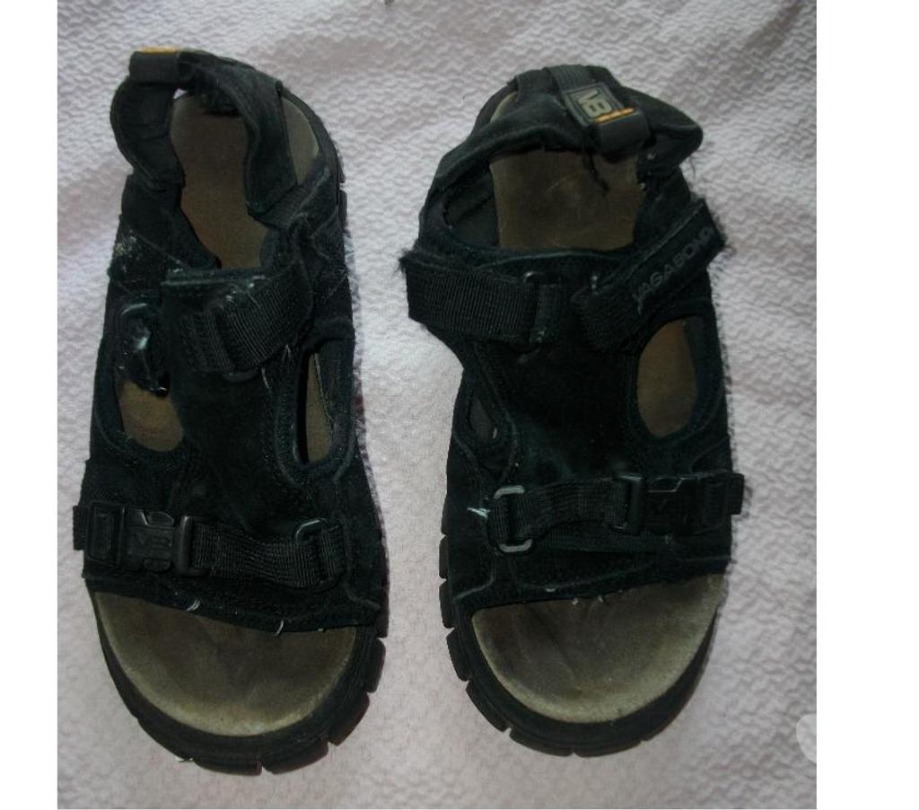 Chaussures Bas-Rhin Bouxwiller - 67330 - Photos Vivastreet Sandales Noir à scratch marque Vagabond pt 40 à 1 €