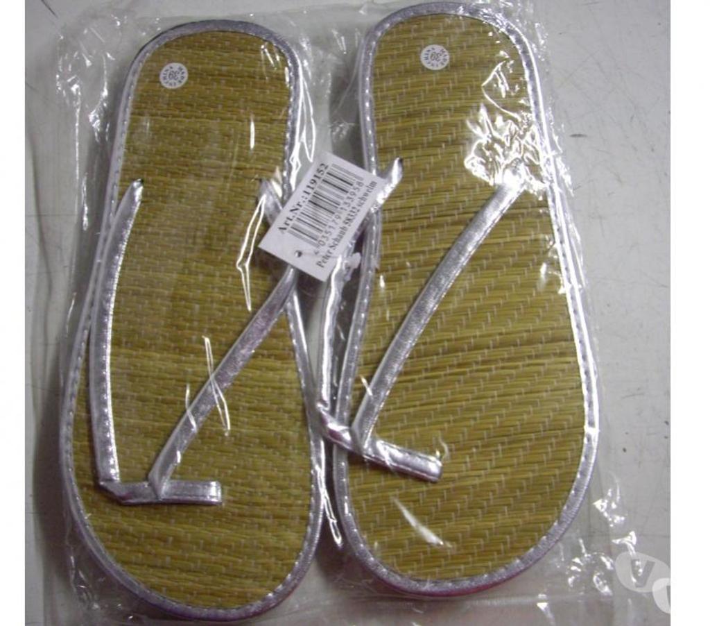 Chaussures Bas-Rhin Bouxwiller - 67330 - Photos Vivastreet Paires de Tongs Dorés et Argentés pt 39-neufs- à 2,50 €