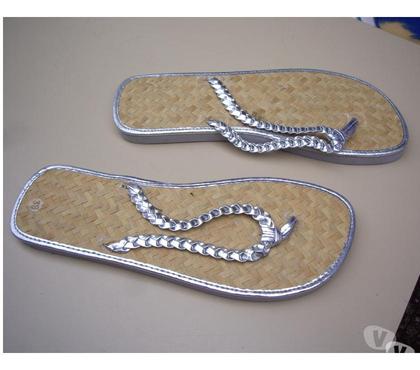 Chaussures Bouxwiller Bas-Rhin - Photos Vivastreet Tongs Argentés pointure 39 -neufs- à 2,50 €