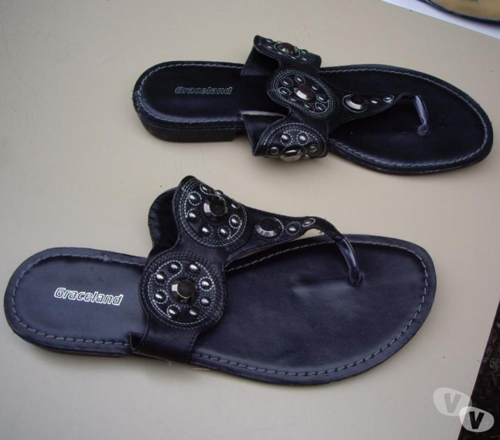 Chaussures Bas-Rhin Bouxwiller - 67330 - Photos Vivastreet Entredoigts Noir perlés pointure 39 -neufs- à 6 €