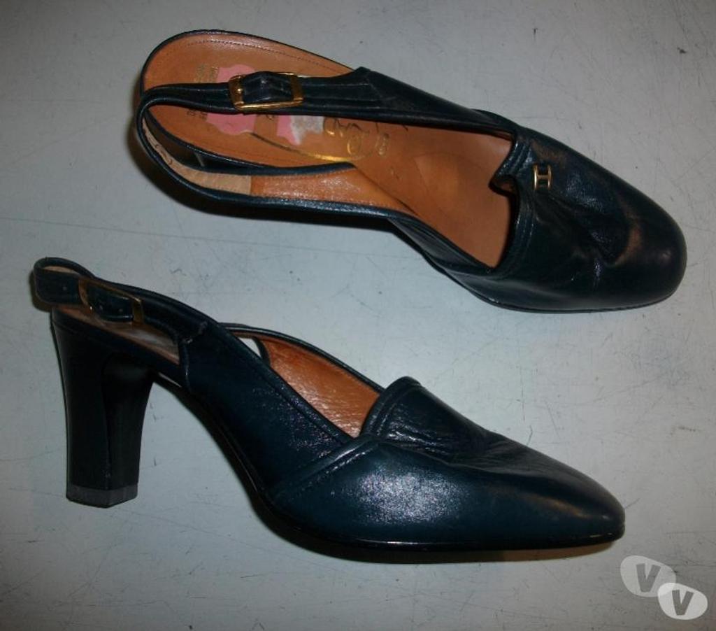 Chaussures Bas-Rhin Bouxwiller - 67330 - Photos Vivastreet Escarpins Marine à talons pointure 39 à 1 €