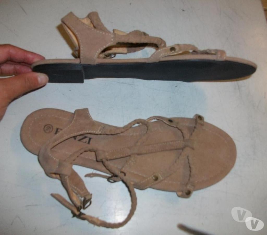 Chaussures Bas-Rhin Bouxwiller - 67330 - Photos Vivastreet Sandales Beige bride croisée pt 39-neuves- à 5 €