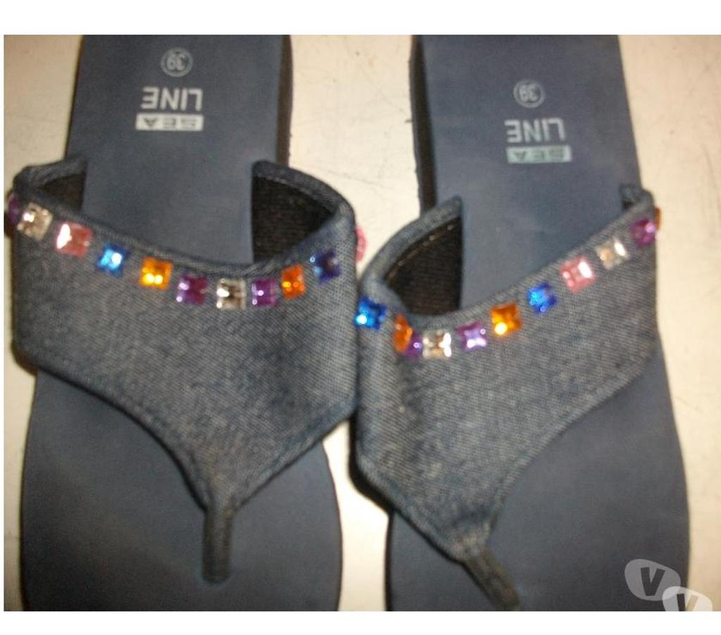 Chaussures Bas-Rhin Bouxwiller - 67330 - Photos Vivastreet Mules entredoigts Jean perlés en pointure 39 à 3,50 €
