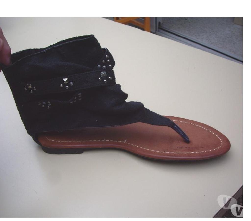Chaussures Bas-Rhin Bouxwiller - 67330 - Photos Vivastreet Entredoigts montants Noir pointure 39 à 5 €