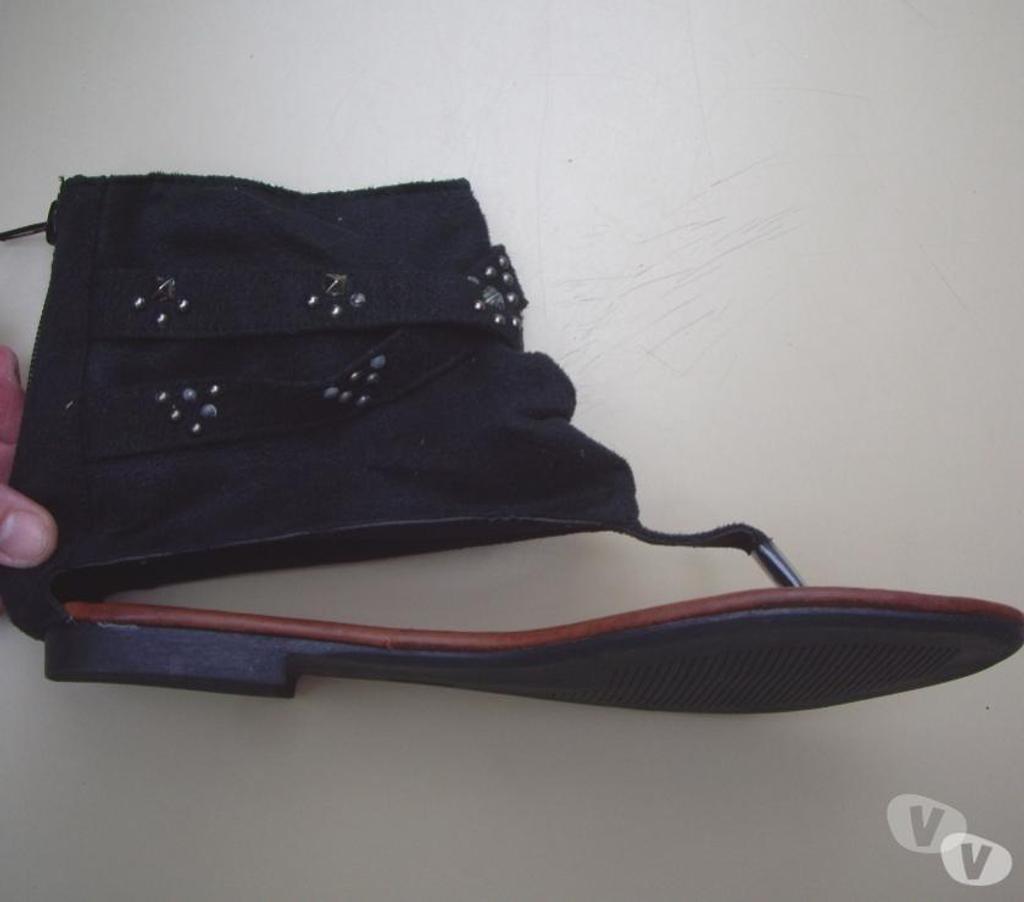 Chaussures Bas-Rhin Bouxwiller - 67330 - Photos Vivastreet Entredoigts montants Noir pointure 39 à 5 €