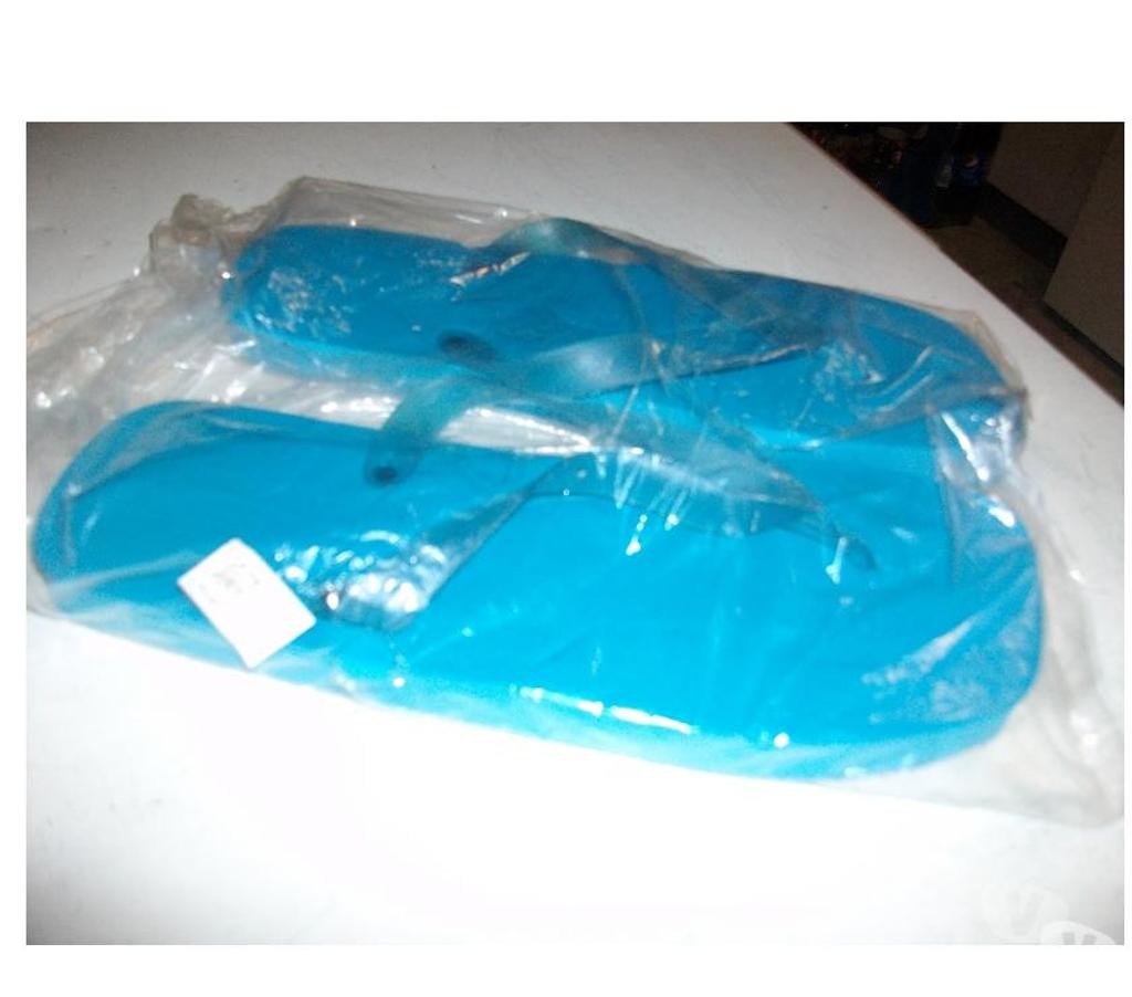 Chaussures Bas-Rhin Bouxwiller - 67330 - Photos Vivastreet Tongs Turquoise pt39-40 (grand 39) -neuves- à 2,50 €