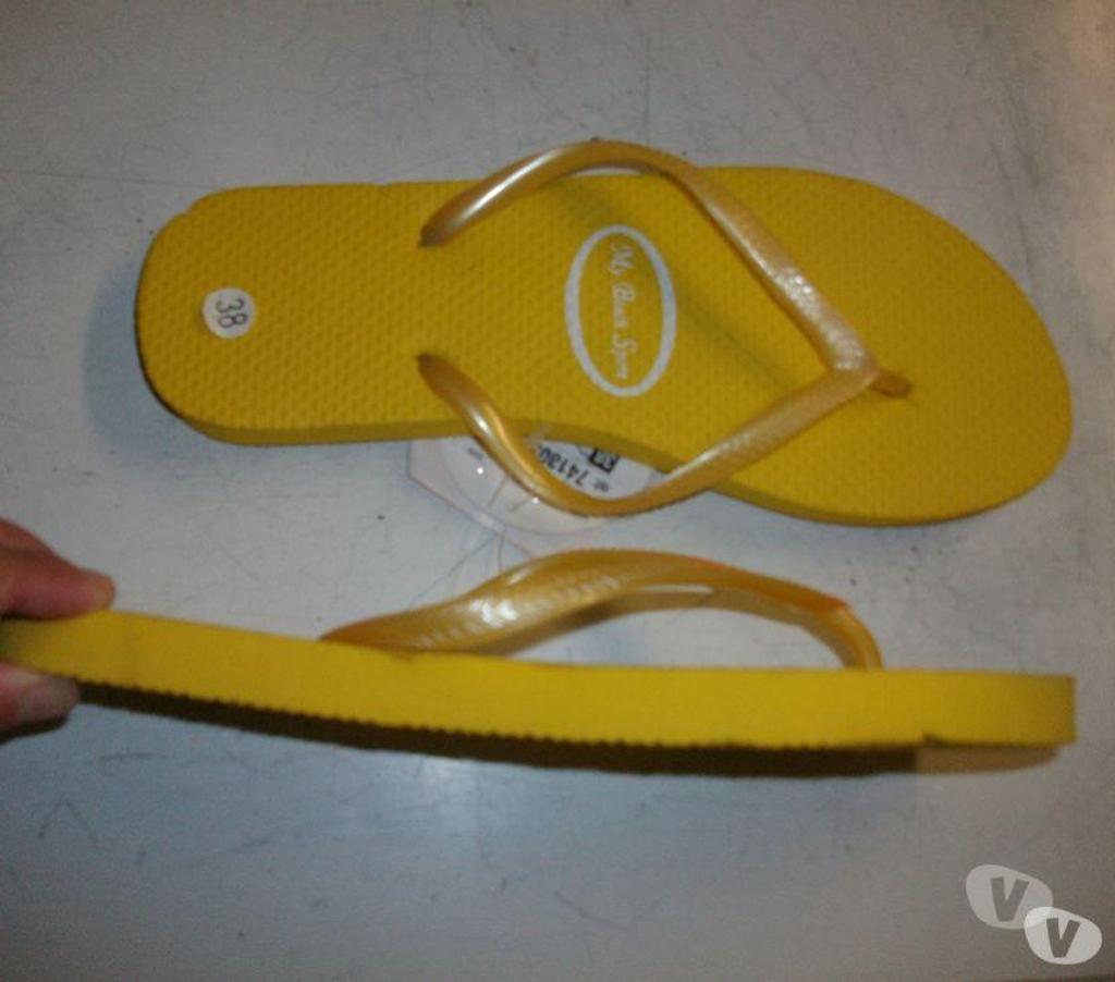 Chaussures Bas-Rhin Bouxwiller - 67330 - Photos Vivastreet Paires de Tongs Jaune pointure 38-39 -neufs- à 2,50 €
