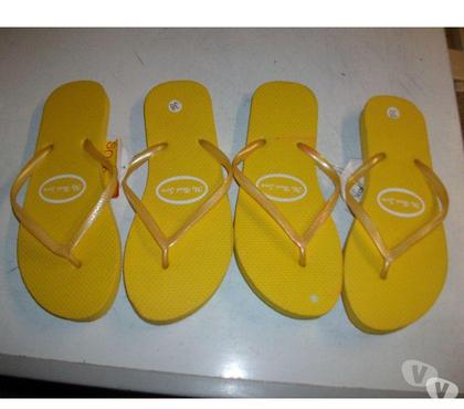 Chaussures et bottes occasion Bouxwiller Bas-Rhin - Photos Vivastreet Paires de Tongs Jaune pointure 38-39 -neufs- à 2,50 €