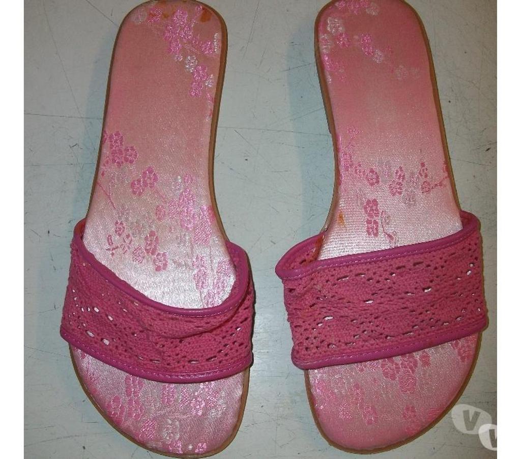 Chaussures Bas-Rhin Bouxwiller - 67330 - Photos Vivastreet Mules Fuchsia pointure 37 -neuves à 4 €