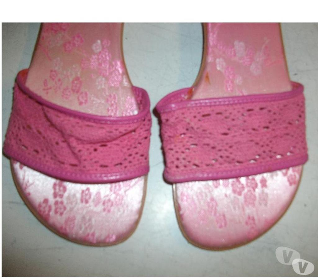 Chaussures Bas-Rhin Bouxwiller - 67330 - Photos Vivastreet Mules Fuchsia pointure 37 -neuves à 4 €