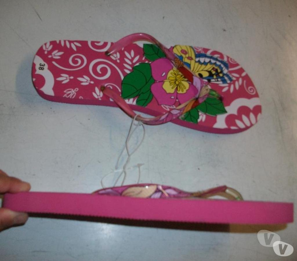 Chaussures Bas-Rhin Bouxwiller - 67330 - Photos Vivastreet Tongs Fuchsia imprimé Papillons pointure 38-neufs- à 3 €