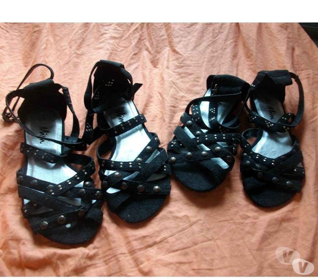 Chaussures Bas-Rhin Bouxwiller - 67330 - Photos Vivastreet Paires Sandales croisées Noir pt 38-neuves- à 5 €