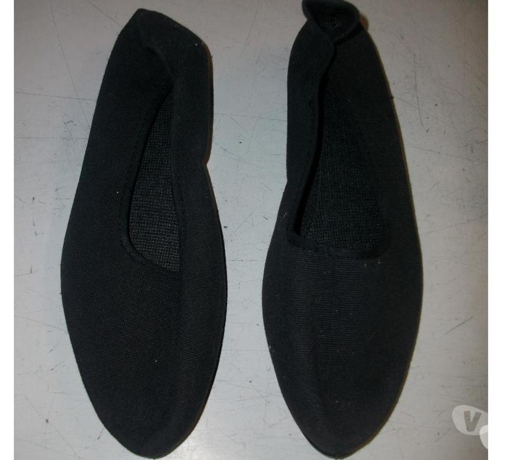 Chaussures Bas-Rhin Bouxwiller - 67330 - Photos Vivastreet Ballerines Noir pt 38 - neuves- à 2,50 €