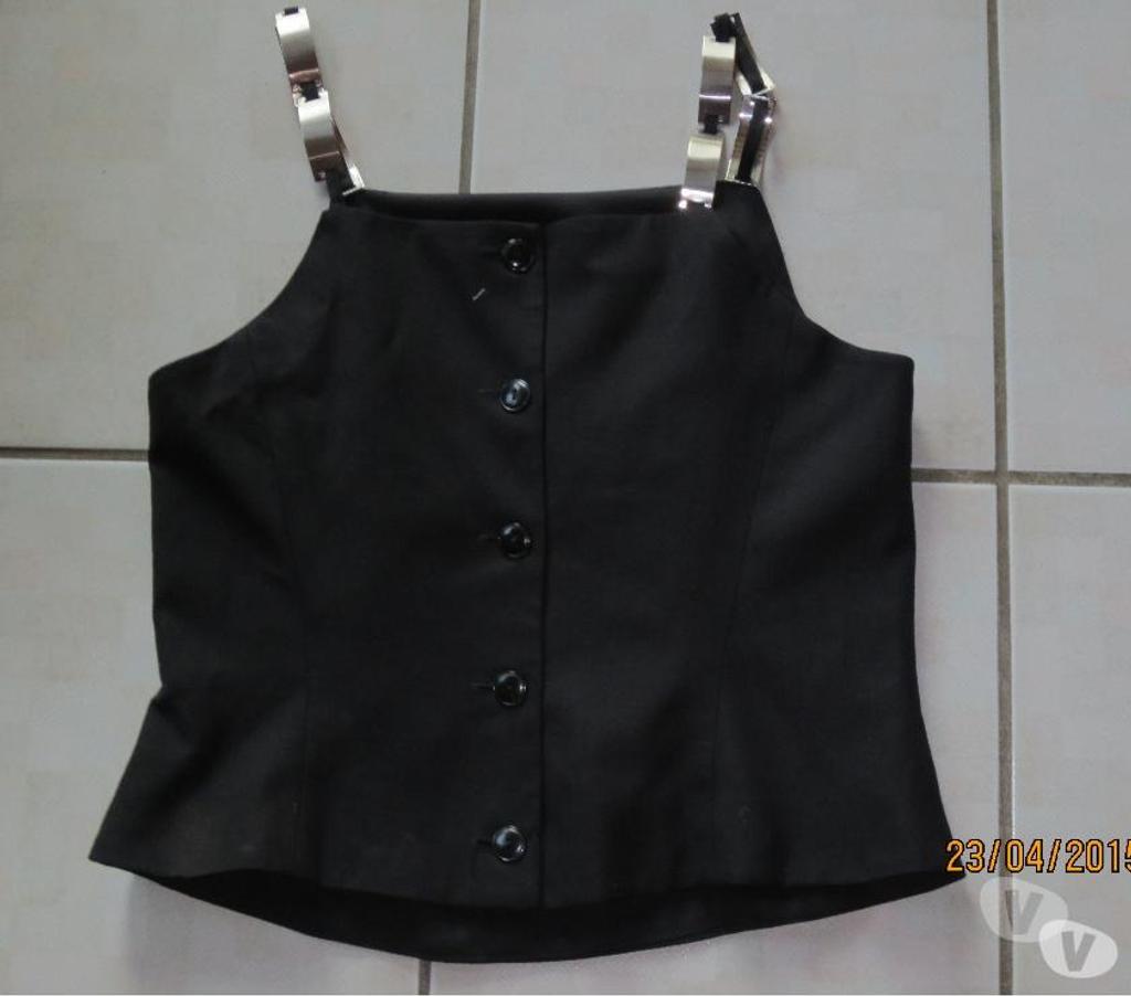 Vêtements occasion Haut-Rhin Neuf Brisach - 68600 - Photos Vivastreet top taille 12 US soit 42 France JACKIE BERNARD