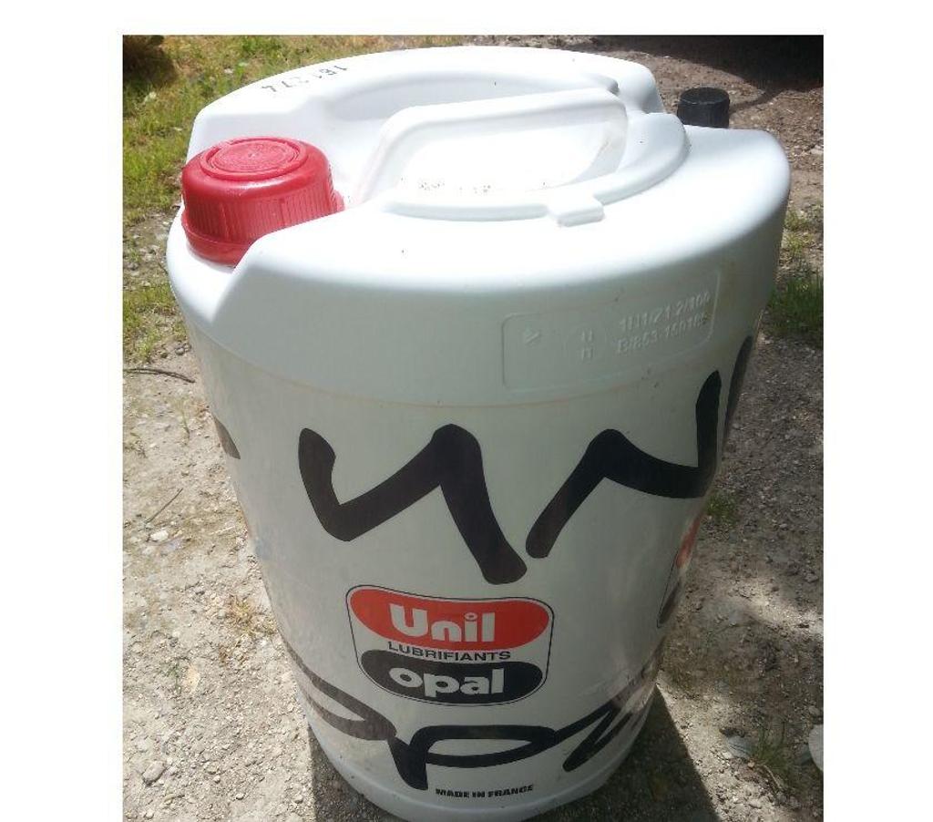  Seine-et-Marne Montceaux les Provins - 77151 - Photos Vivastreet huile transmissions unil opal - matic C4 