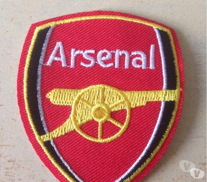Collection Carnon Hérault - Photos Vivastreet ecusson brodé arsenal football club 6,5x5 cm