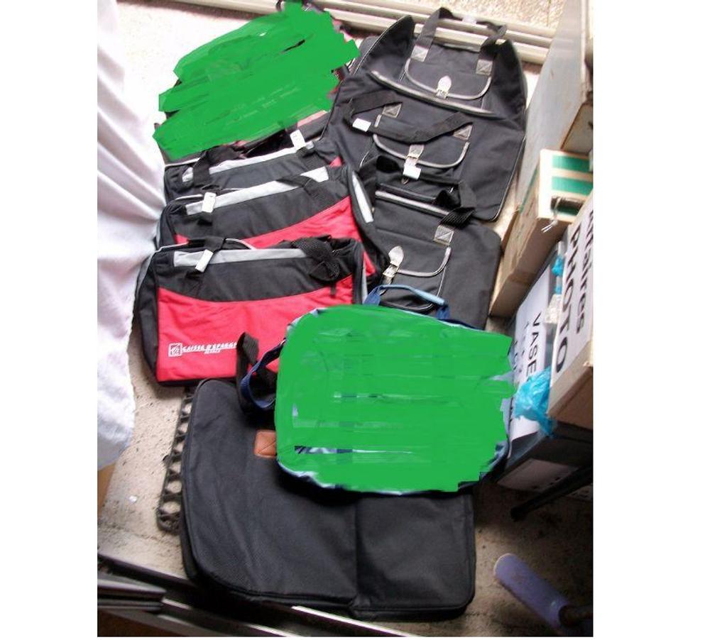 Accessoires - Bagagerie Bas-Rhin Bouxwiller - 67330 - Photos Vivastreet Sacs de VOYAGE de 1 € à 3 €