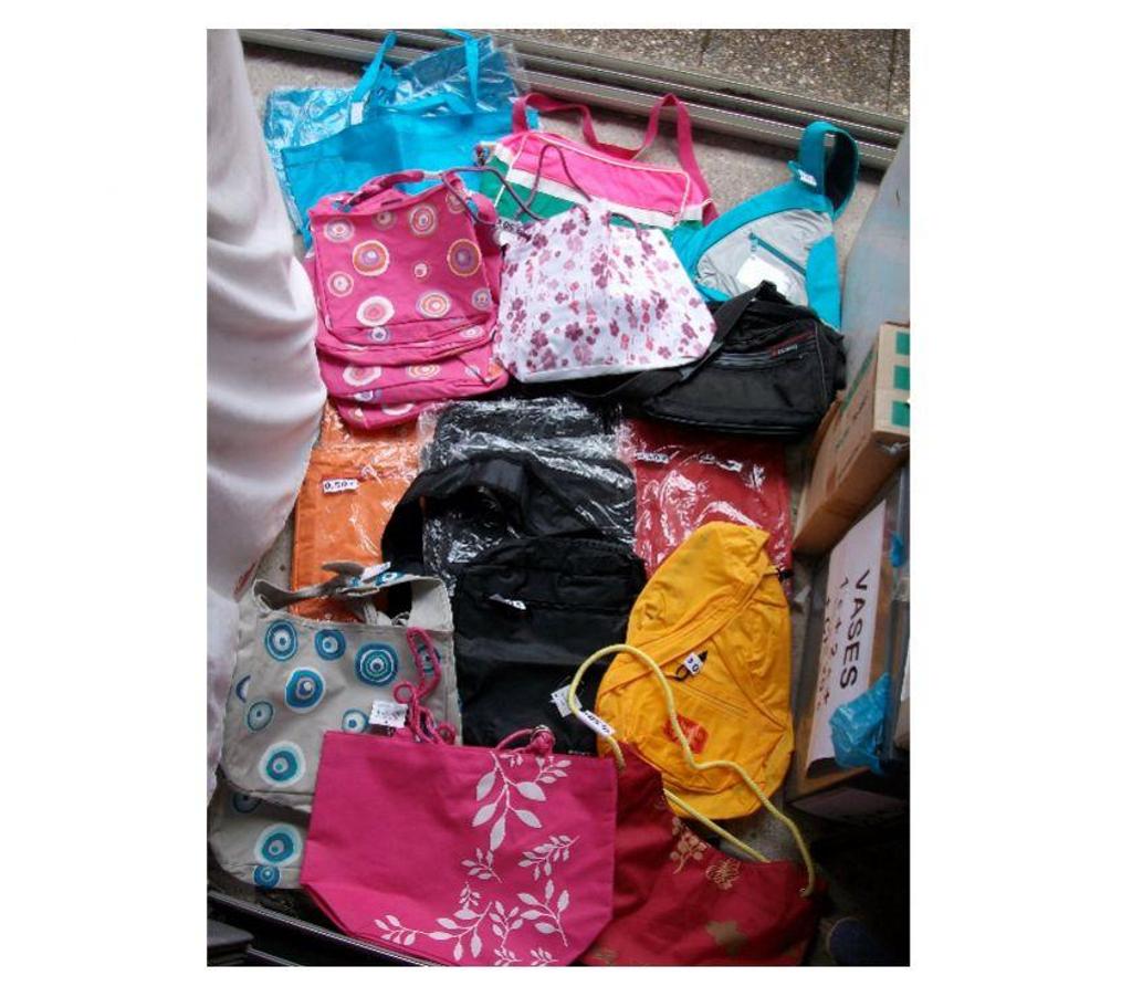 Accessoires - Bagagerie Bas-Rhin Bouxwiller - 67330 - Photos Vivastreet SACS Bandoulière de 0,30 € à 7 €