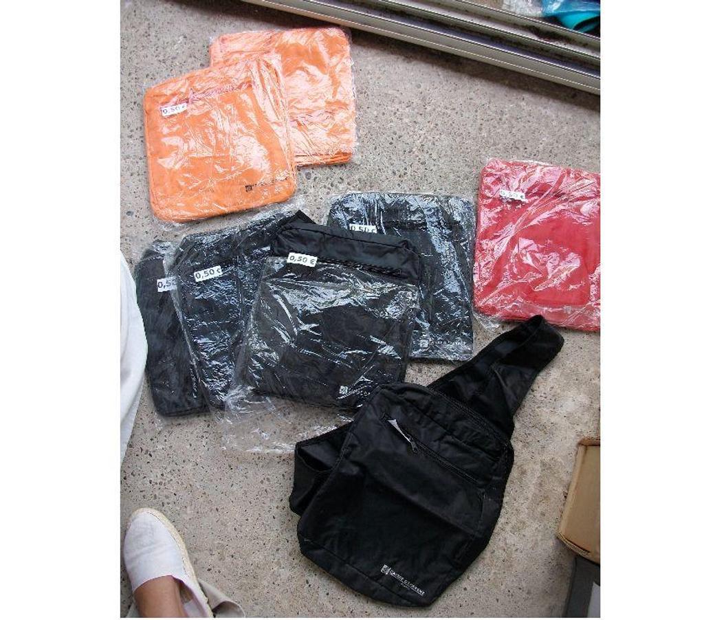 Accessoires - Bagagerie Bas-Rhin Bouxwiller - 67330 - Photos Vivastreet SACS Bandoulière de 0,30 € à 7 €