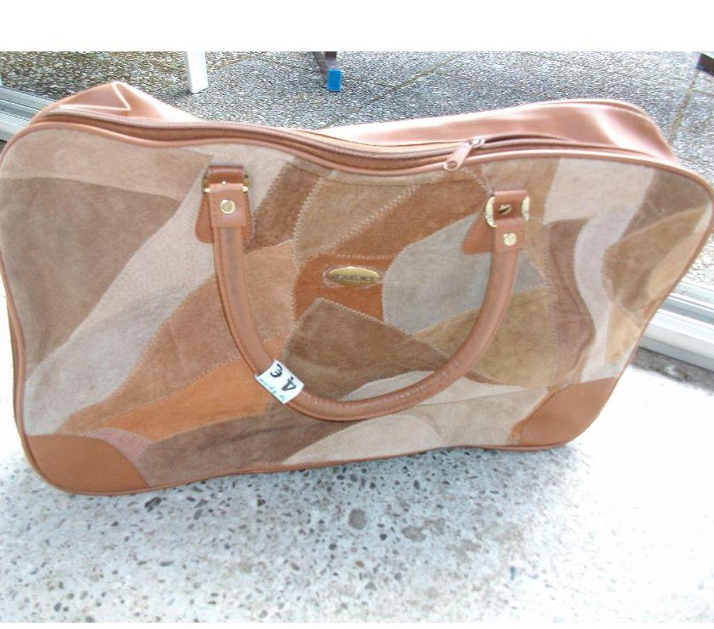 Accessoires - Bagagerie Bas-Rhin Bouxwiller - 67330 - Photos Vivastreet Ensembles de Voyage - Neufs