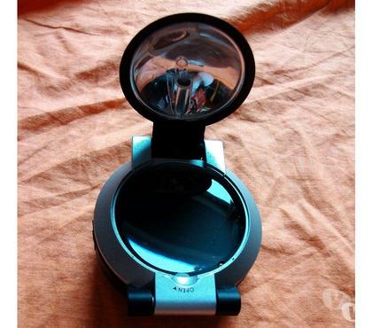 Accessoires & Bagagerie Bouxwiller Bas-Rhin - Photos Vivastreet Lampe-loupe à 0,80 € - neuve