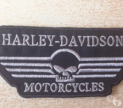Accessoires moto d'occasion Carnon Hérault - Photos Vivastreet écusson brodé harley tête de mort ailes 10,5x5 cm